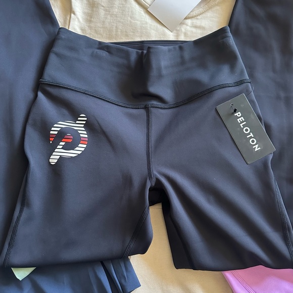 NWT Peloton Black Move Seam Leggings Size: Medium - Picture 8 of 8